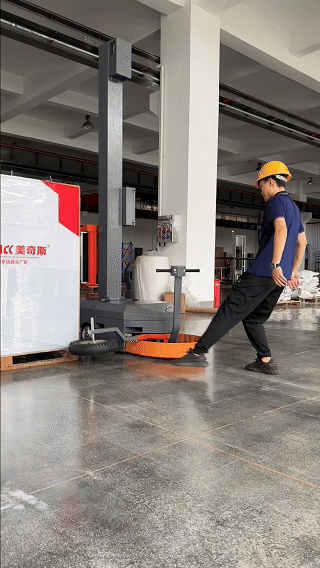 自走式缠绕机,无压力适应各类打包场景(图4) 自走式缠绕机,无压力适应各类打包场景(图4)